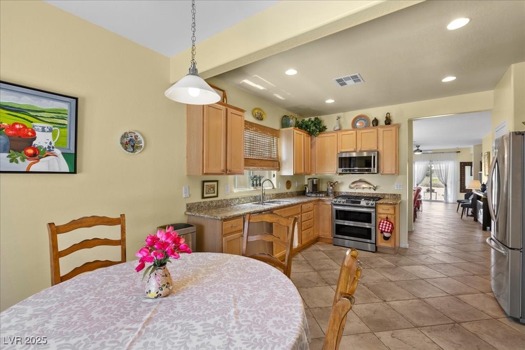 7817 Homing Pigeon Street Property Photo 14