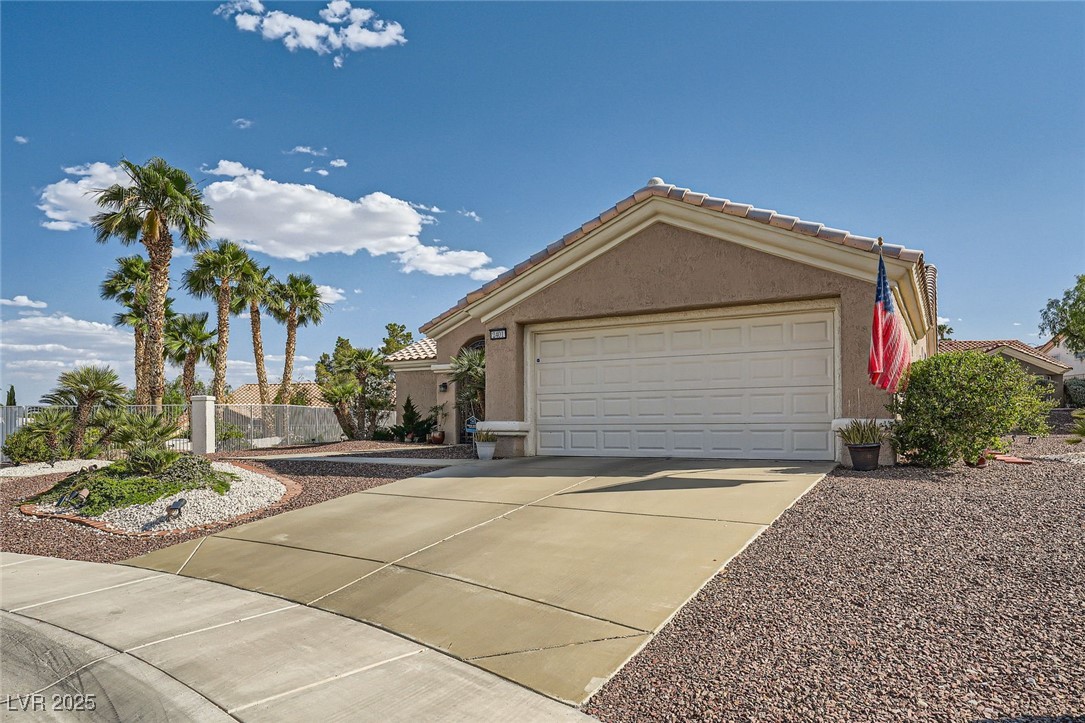 2401 Ocean Edge Court Property Photo 3