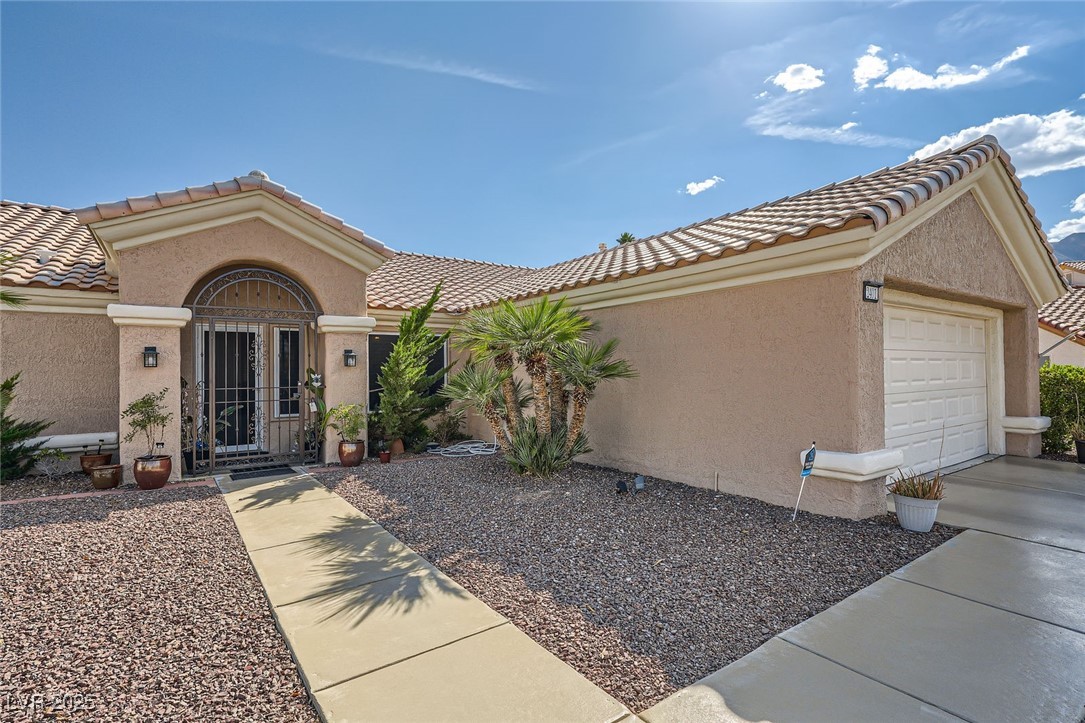 2401 Ocean Edge Court Property Photo 4