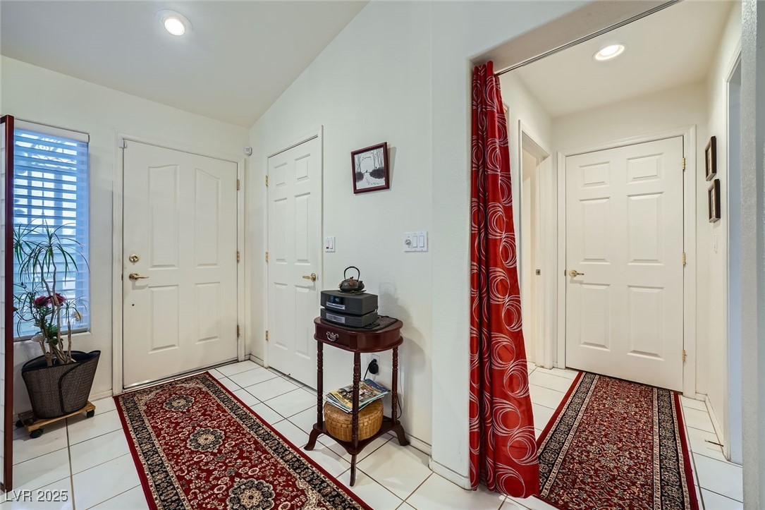 2401 Ocean Edge Court Property Photo 6