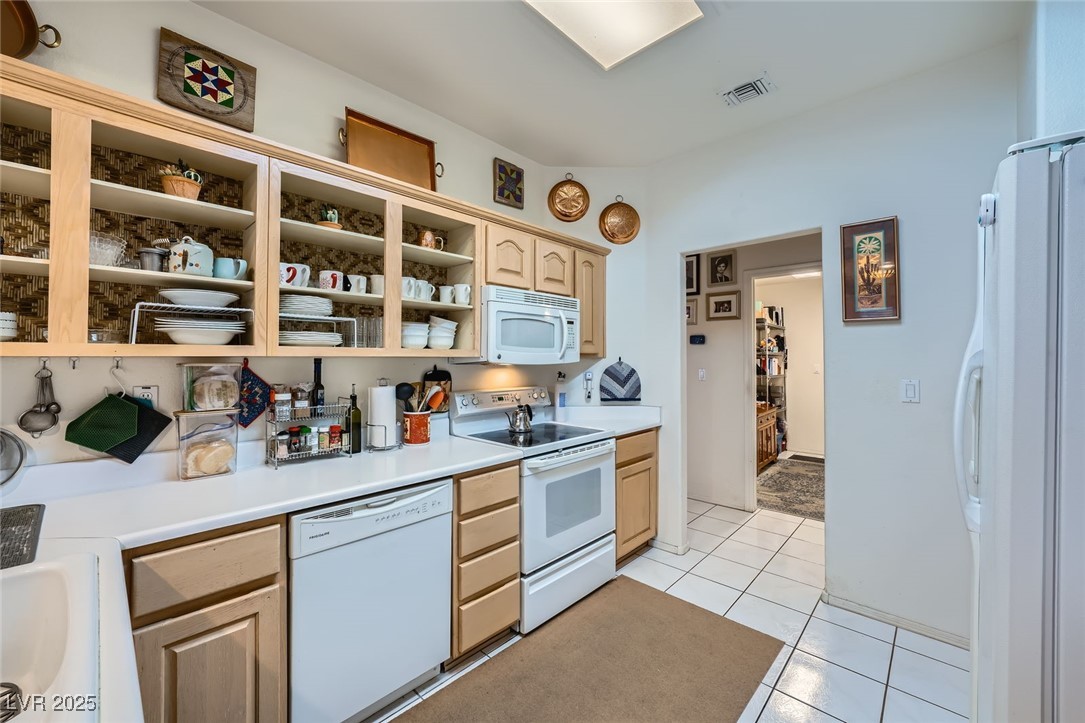 2401 Ocean Edge Court Property Photo 15