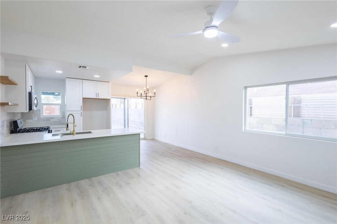 6170 West University Avenue Property Photo 11