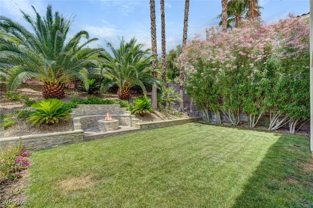 9813 Edgeview Place Property Photo 18