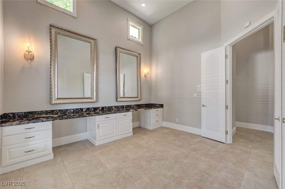 9813 Edgeview Place Property Photo 62
