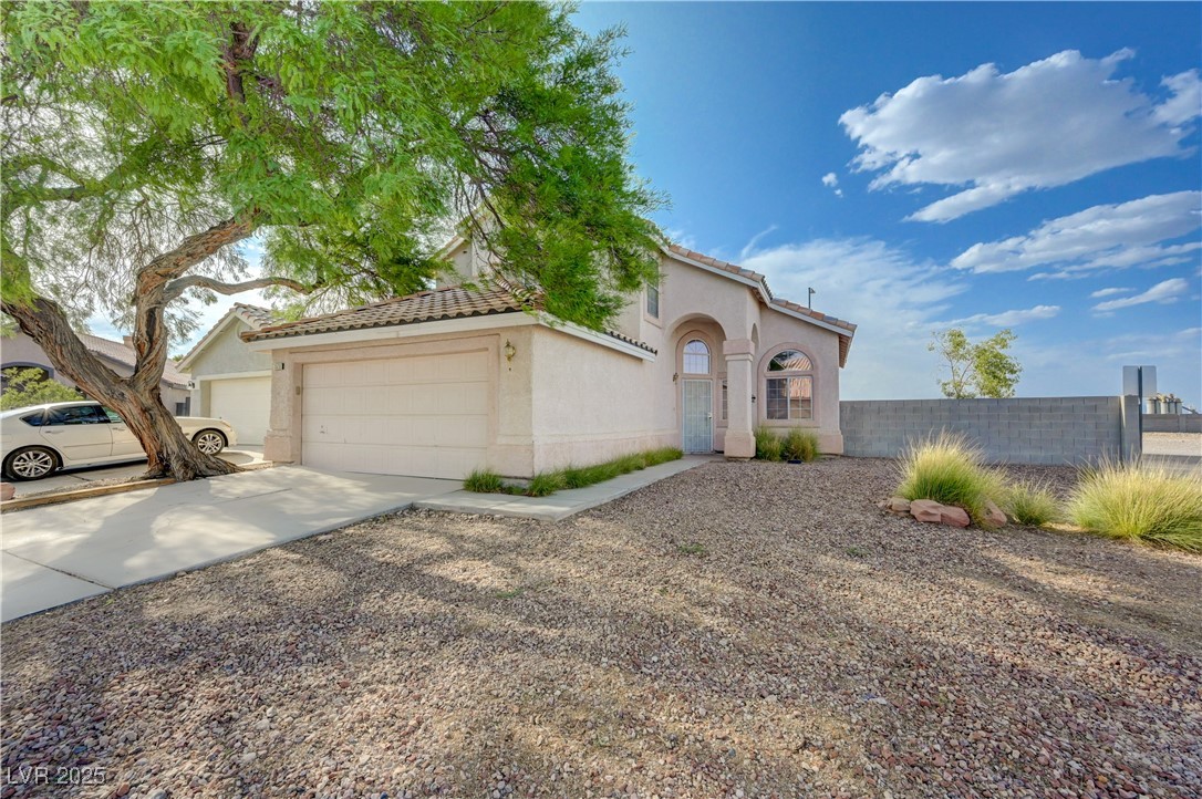 7528 Golden Yucca Drive Property Photo 5