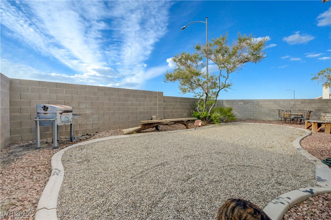 7528 Golden Yucca Drive Property Photo 48