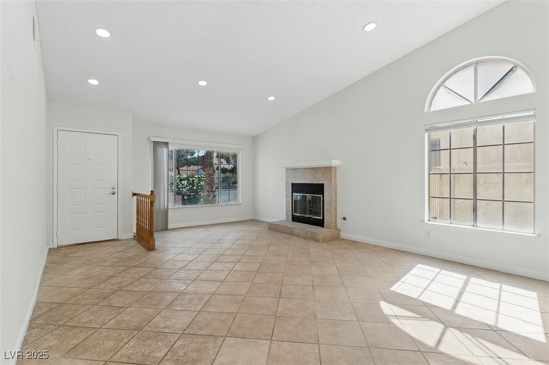 9116 Cypress Point Way Property Photo 4
