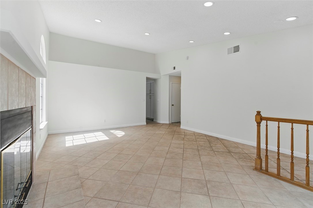 9116 Cypress Point Way Property Photo 6