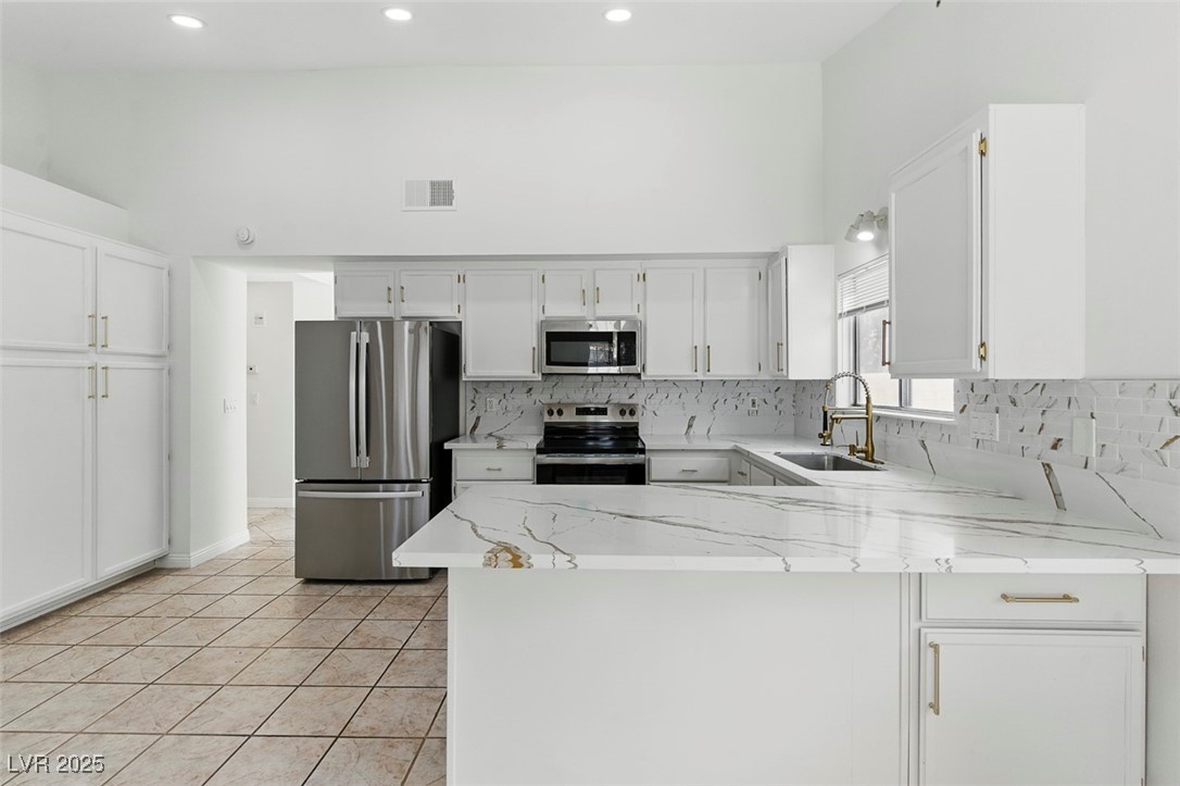 9116 Cypress Point Way Property Photo 11