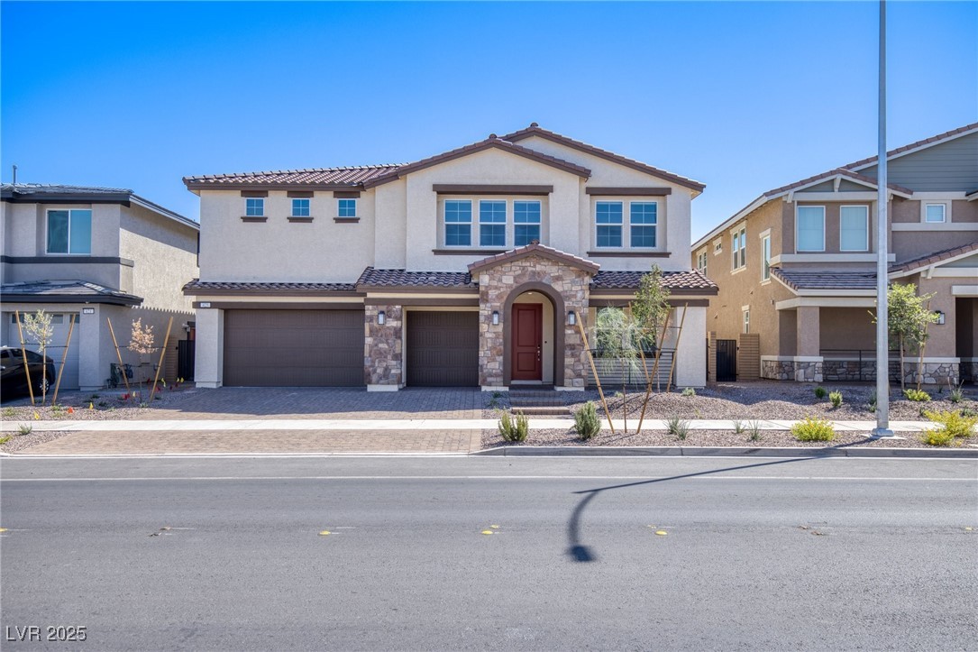425 Canary Song Drive Property Photo 1