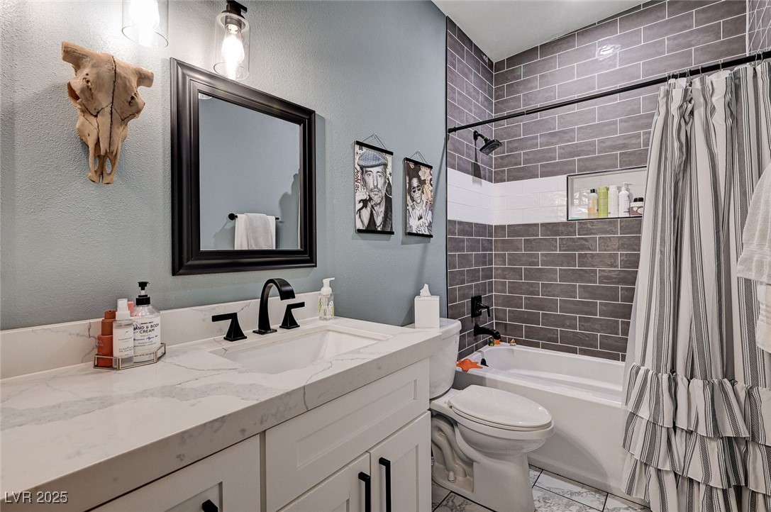 3013 Roseville Way Property Photo 33