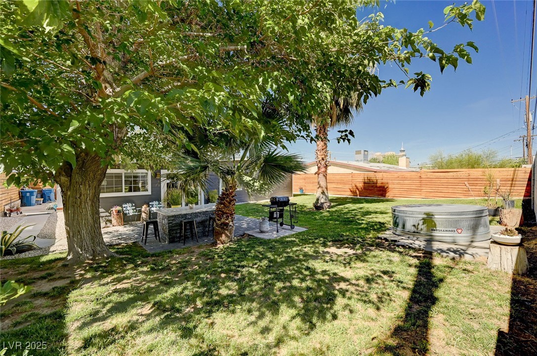 3013 Roseville Way Property Photo 40