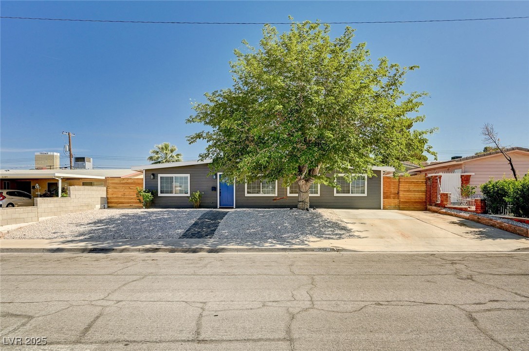3013 Roseville Way Property Photo 49
