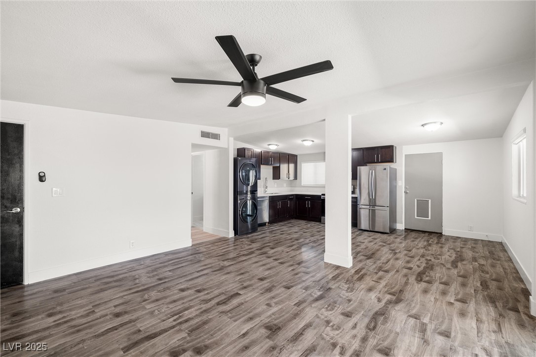 1915 Balboa Avenue Property Photo 4