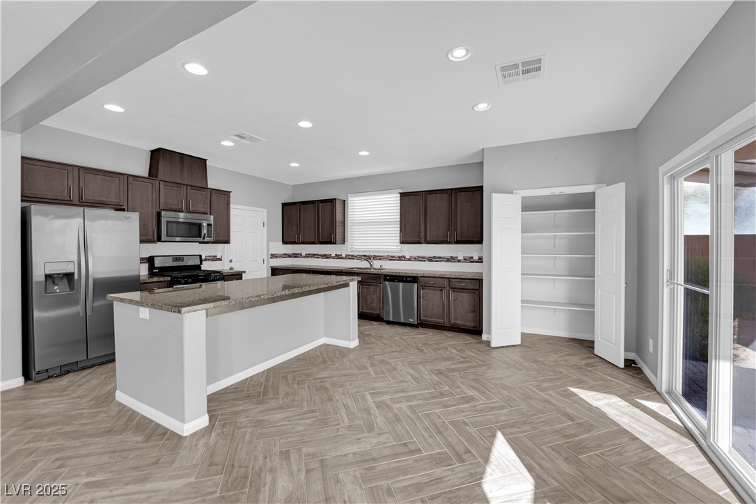 8809 Teton View Road Property Photo 4
