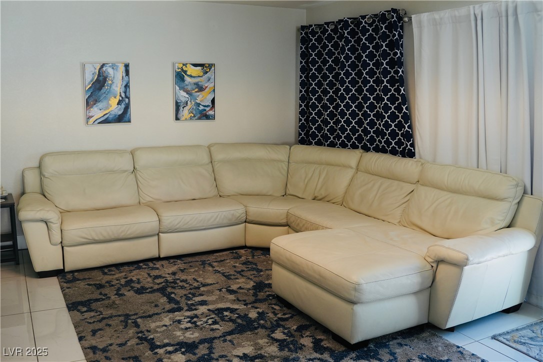 2659 Vegas Valley Drive Property Photo 7