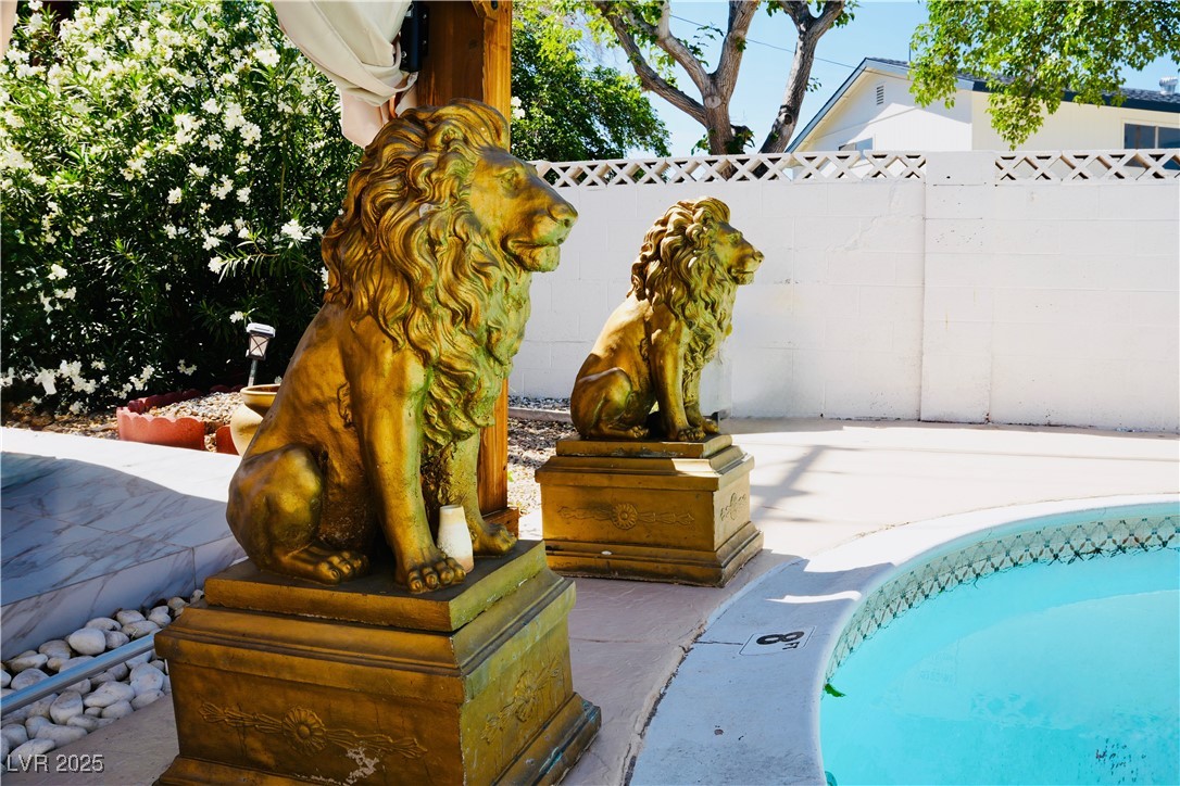 2659 Vegas Valley Drive Property Photo 19