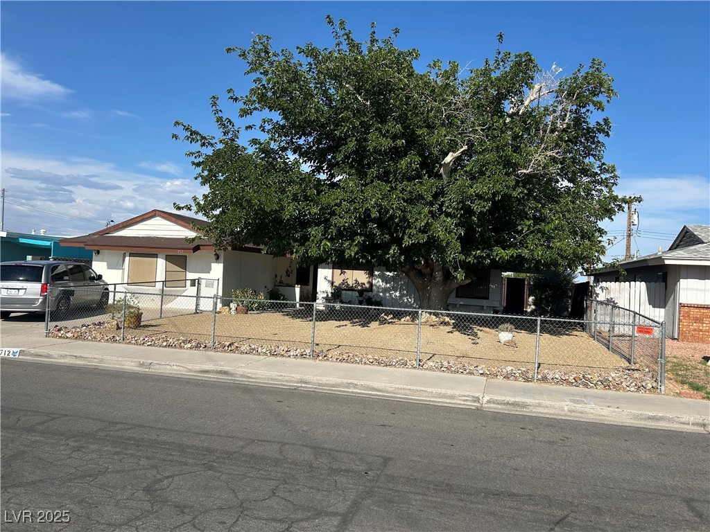 712 Donner Street Property Photo