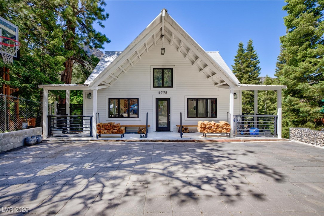 4778 Knotty Pine Way Property Photo