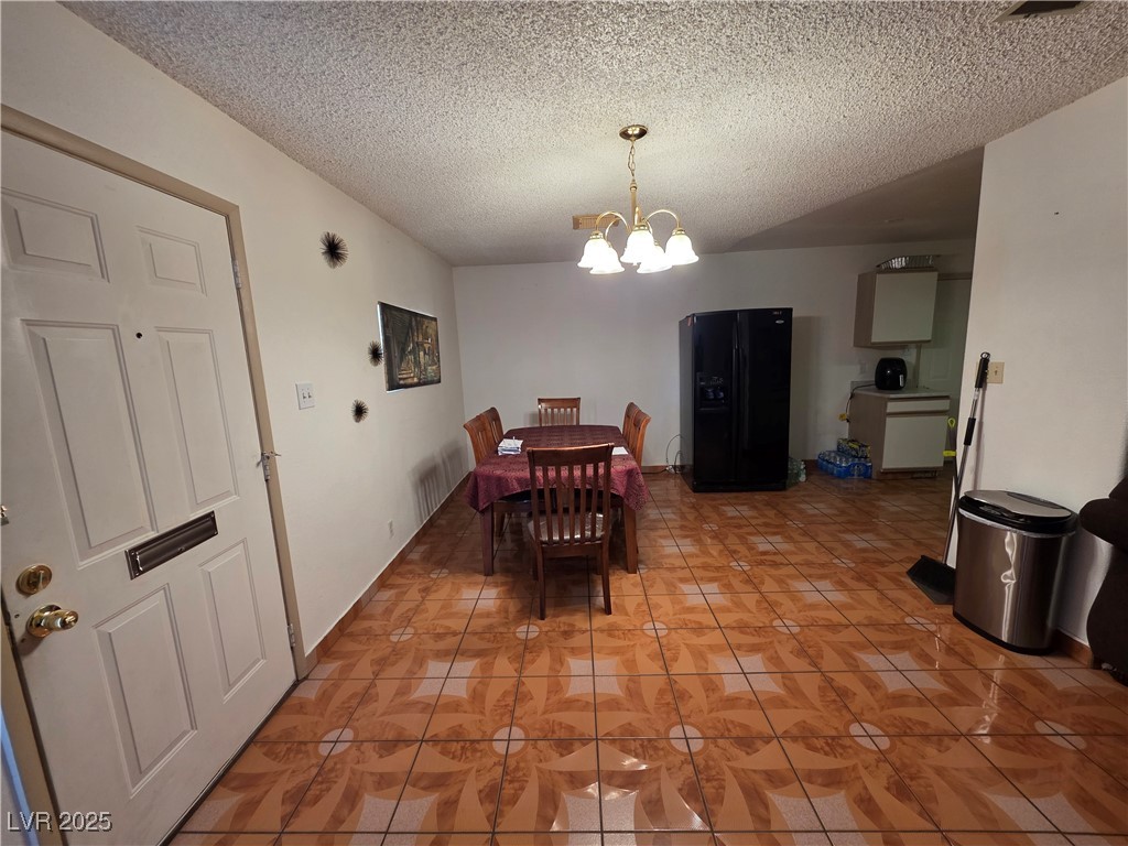 7108 Moon Court Property Photo 4