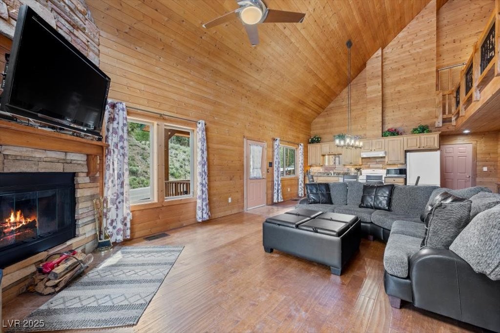 4830 Silver Tip Way Property Photo 7