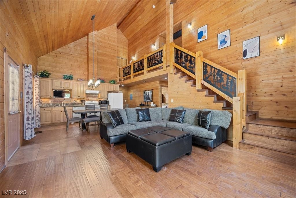 4830 Silver Tip Way Property Photo 9