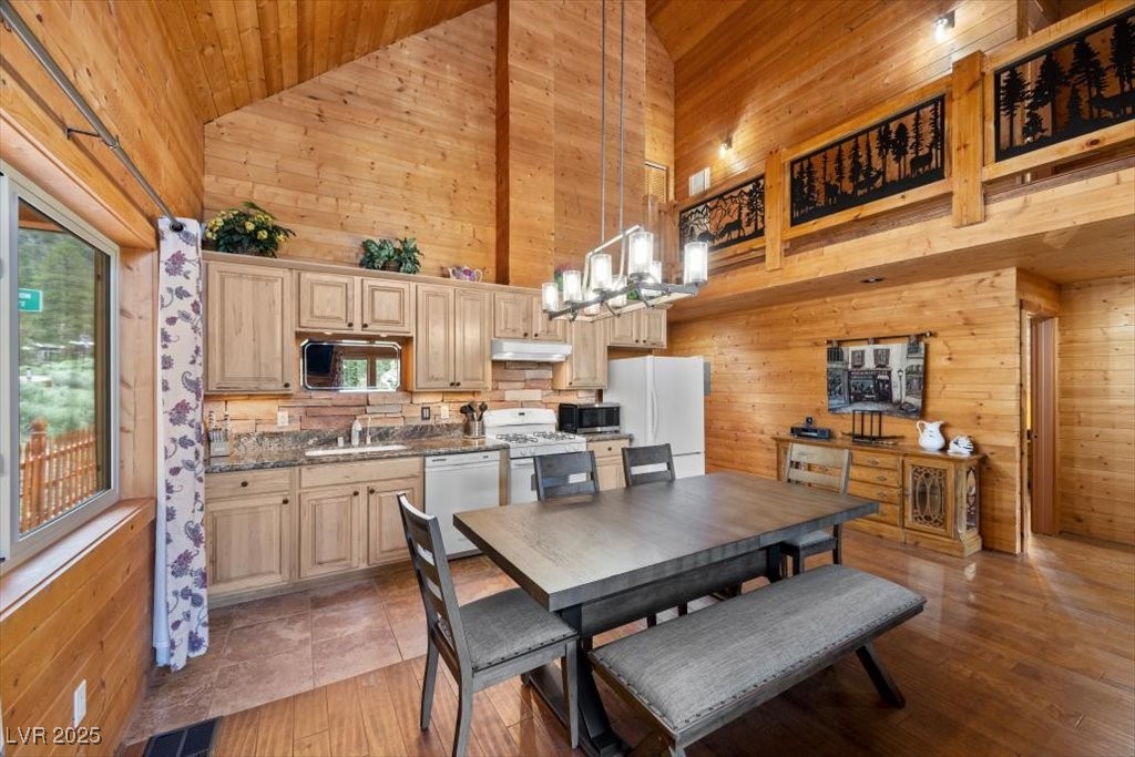 4830 Silver Tip Way Property Photo 12