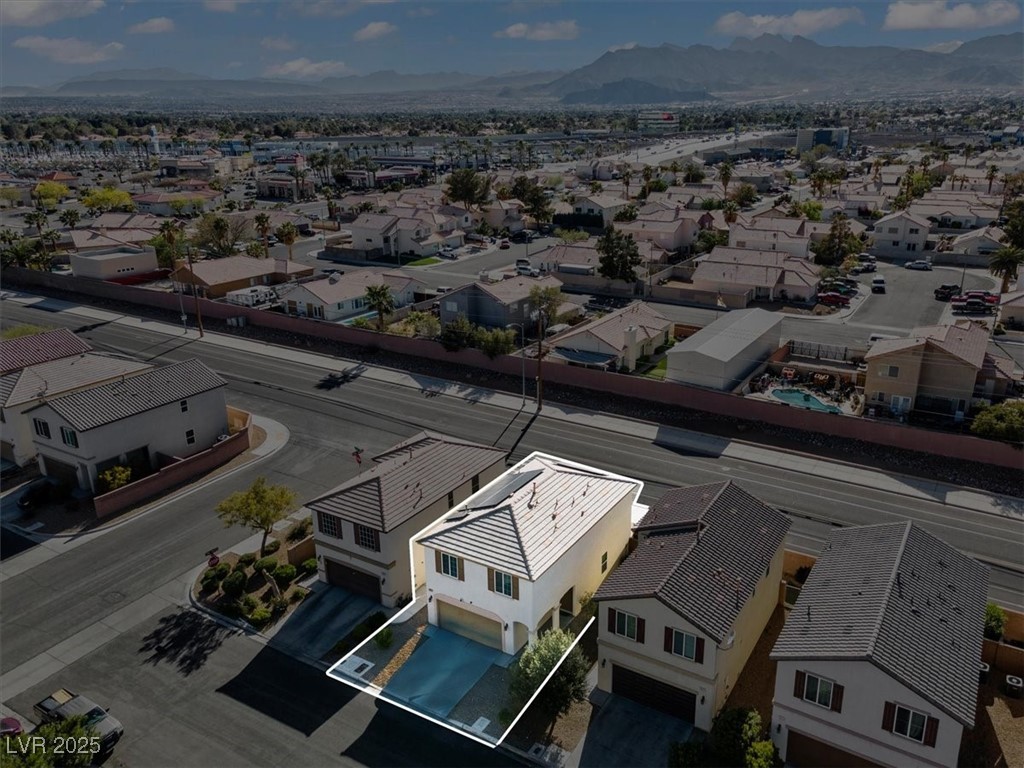 5667 Foxglove Field Street Property Photo 2