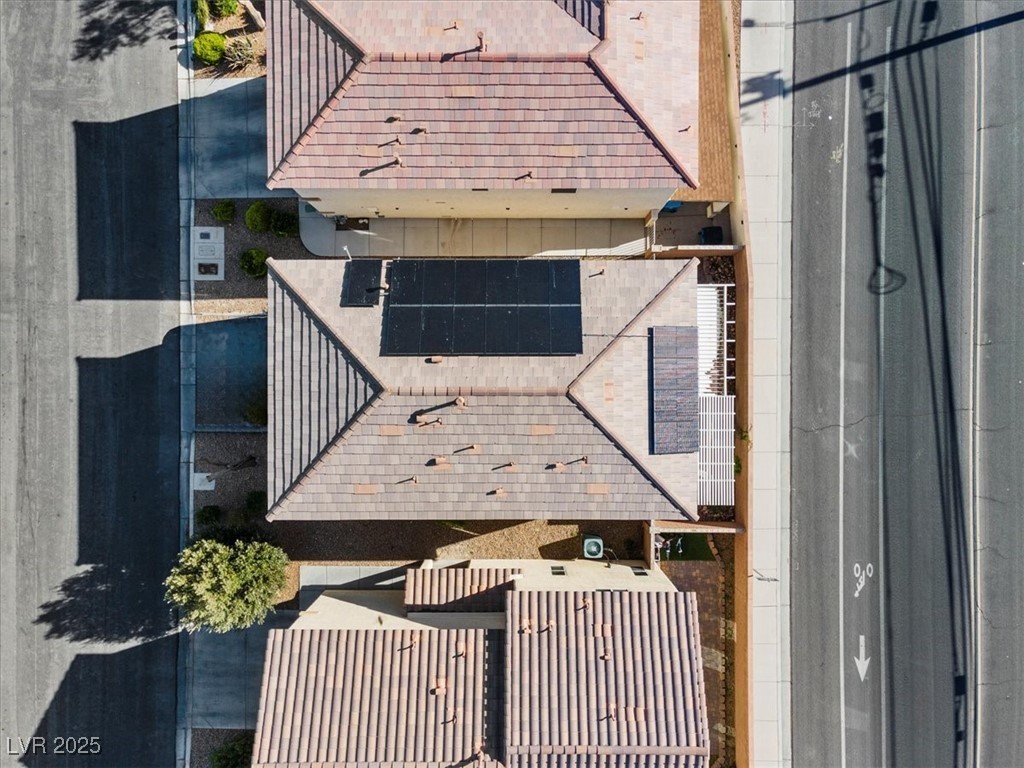 5667 Foxglove Field Street Property Photo 3