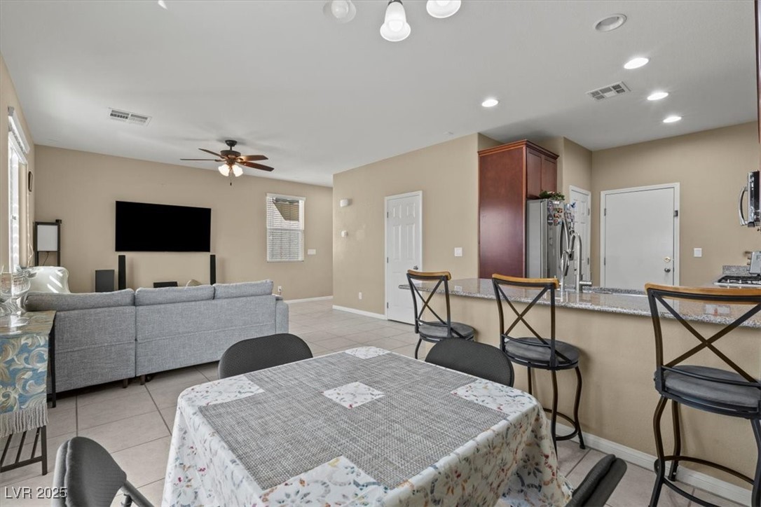 5667 Foxglove Field Street Property Photo 14