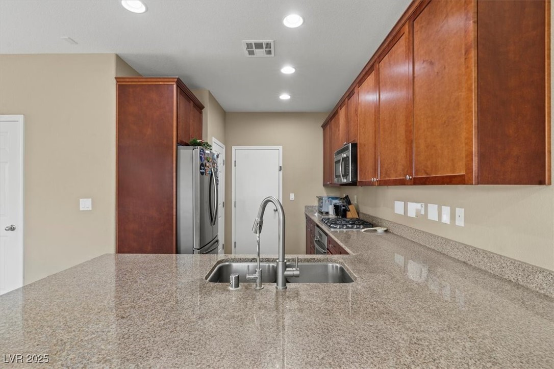 5667 Foxglove Field Street Property Photo 18