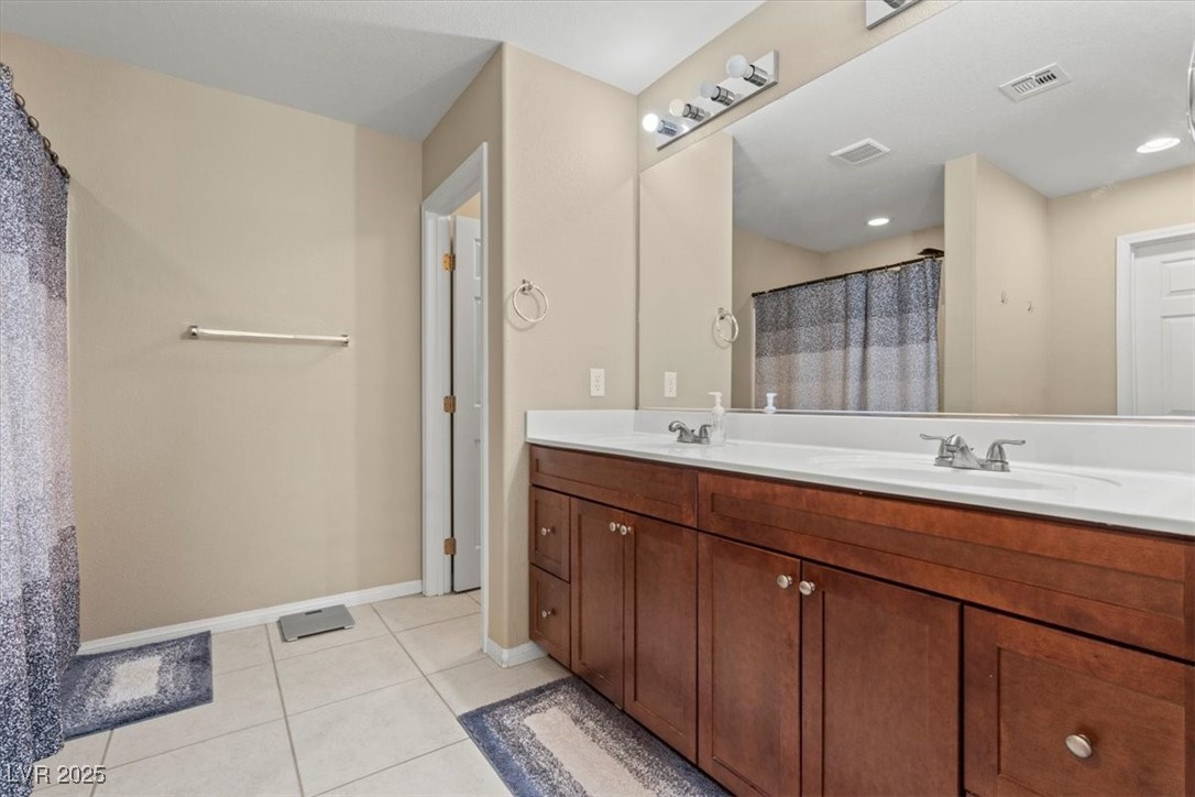 5667 Foxglove Field Street Property Photo 24
