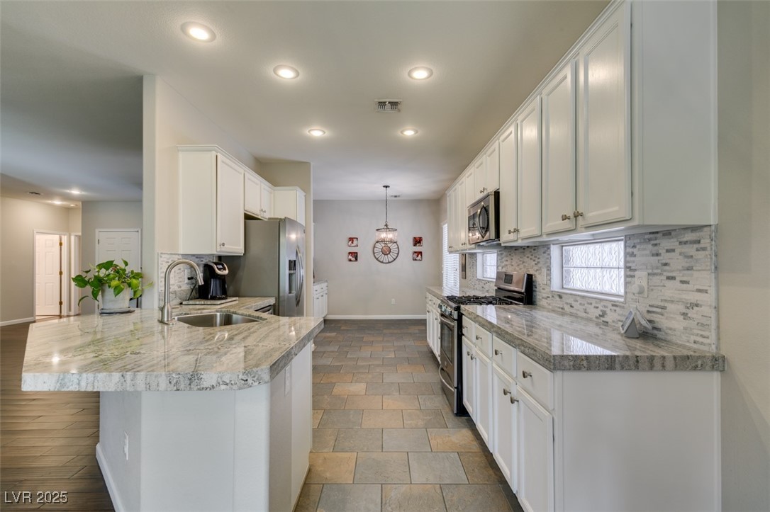 2111 Tiger Links Drive Property Photo 11