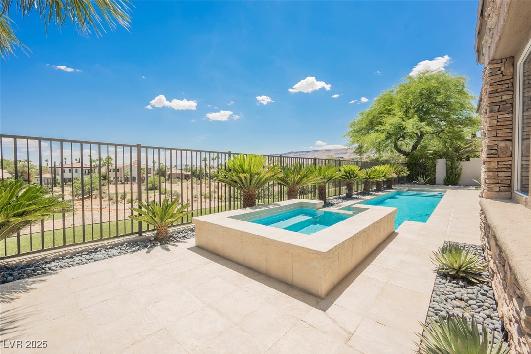 3042 Soft Horizon Way Property Photo 3