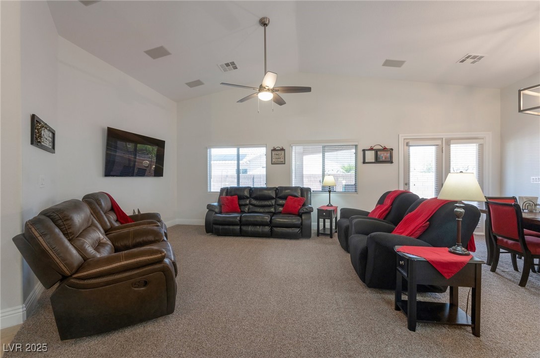 2640 Torch Avenue Property Photo 5