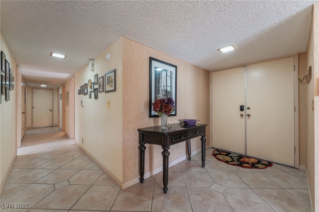 2857 San Lago Court Property Photo 6