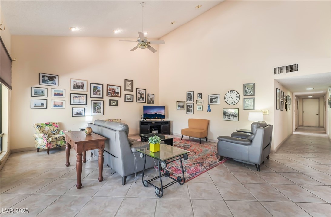 2857 San Lago Court Property Photo 12