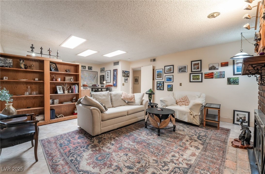 2857 San Lago Court Property Photo 17
