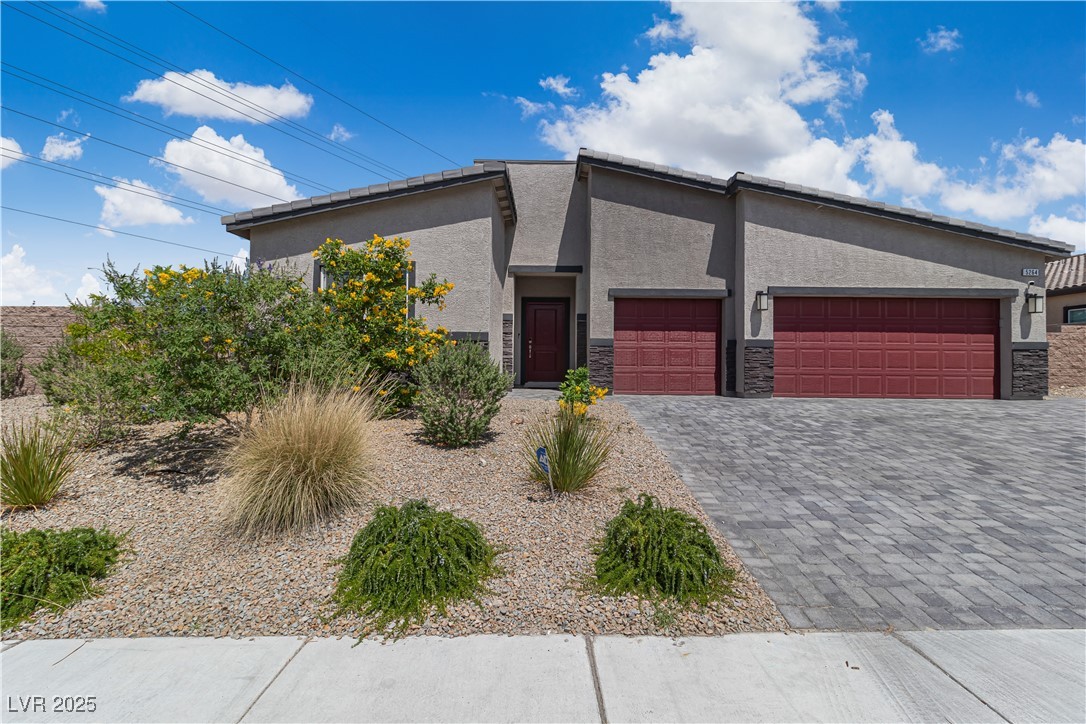 5264 Mystic Ivy Drive Property Photo 1