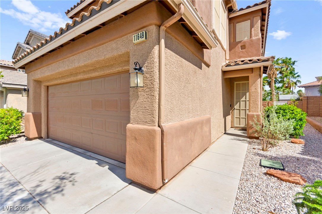 11649 Royal Derwent Drive Property Photo 8