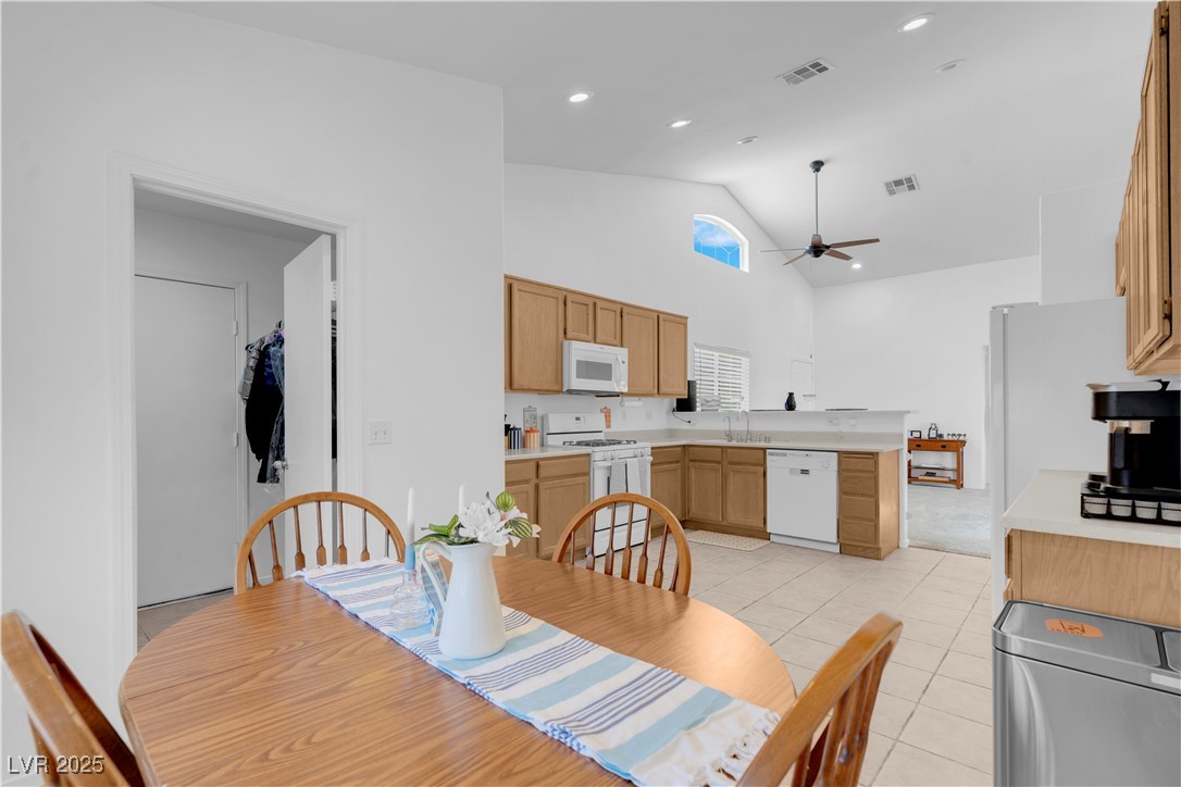6138 Crystal Flower Way Property Photo 15