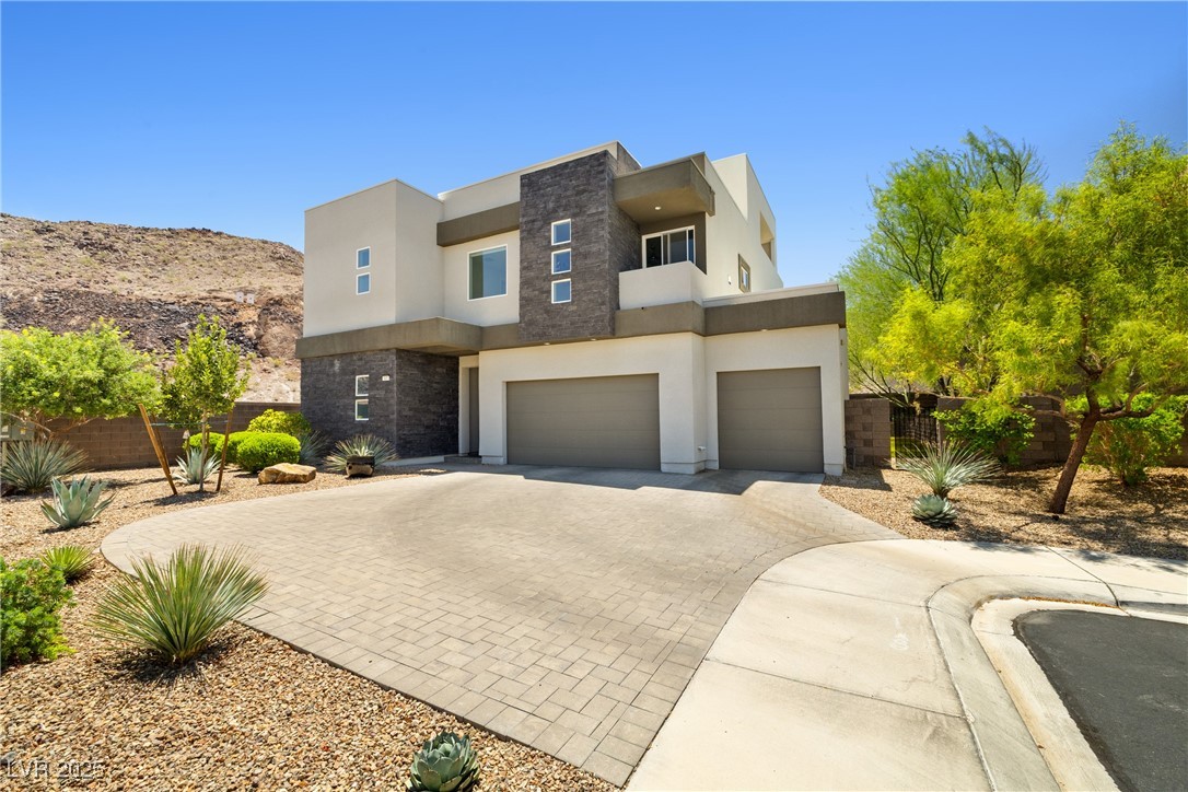 865 Auroras Edge Court