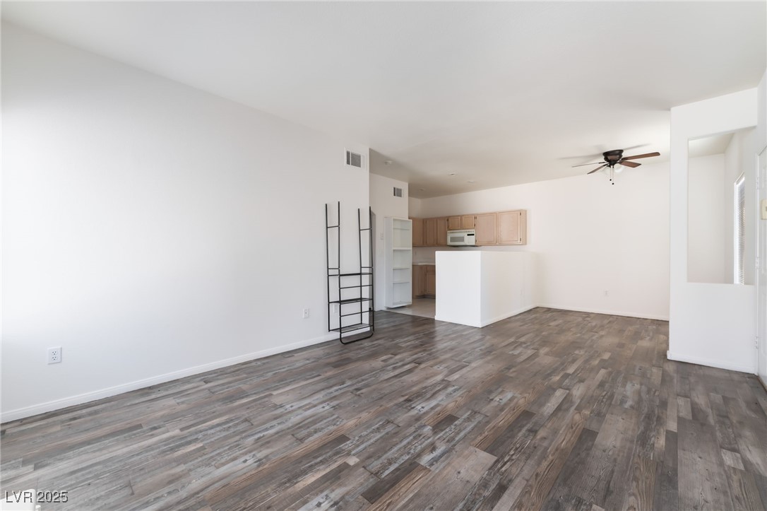 1838 North Jones Boulevard Property Photo 8