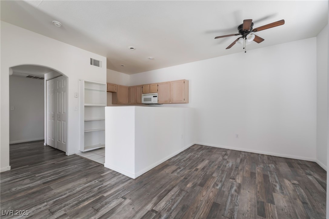 1838 North Jones Boulevard Property Photo 11