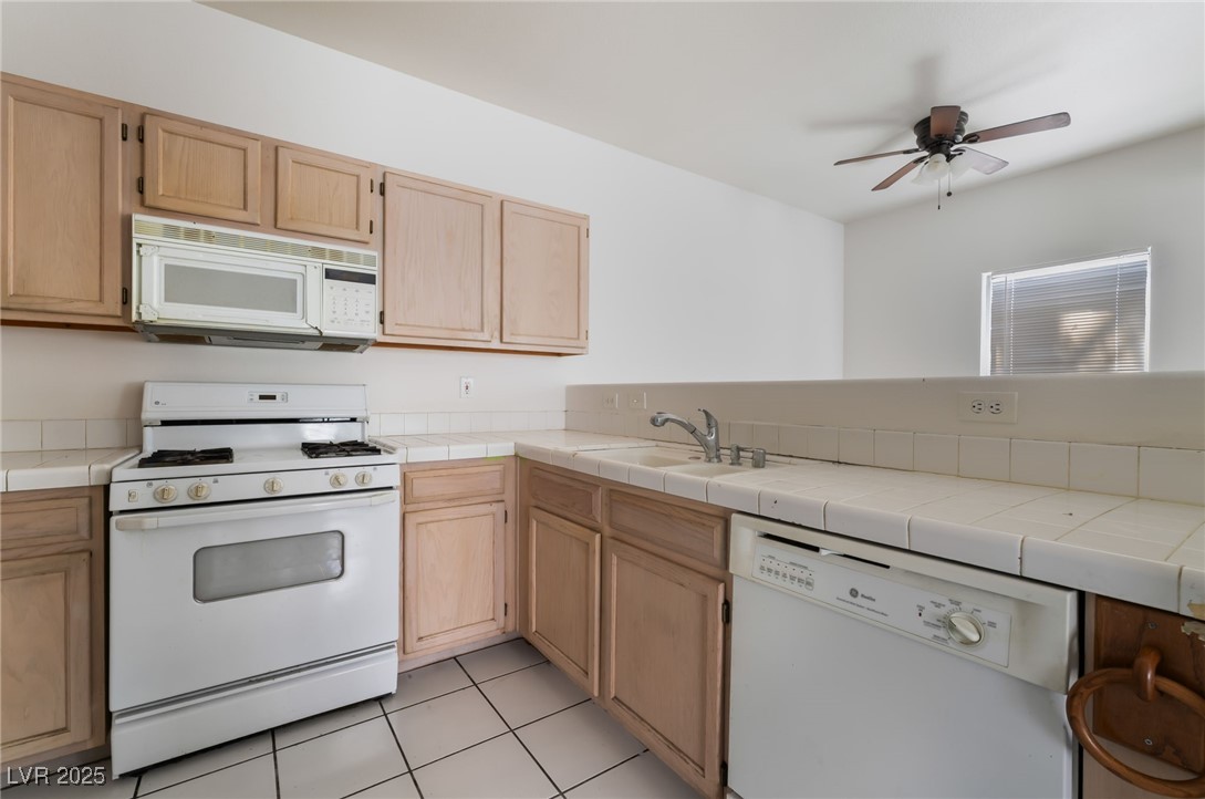 1838 North Jones Boulevard Property Photo 14