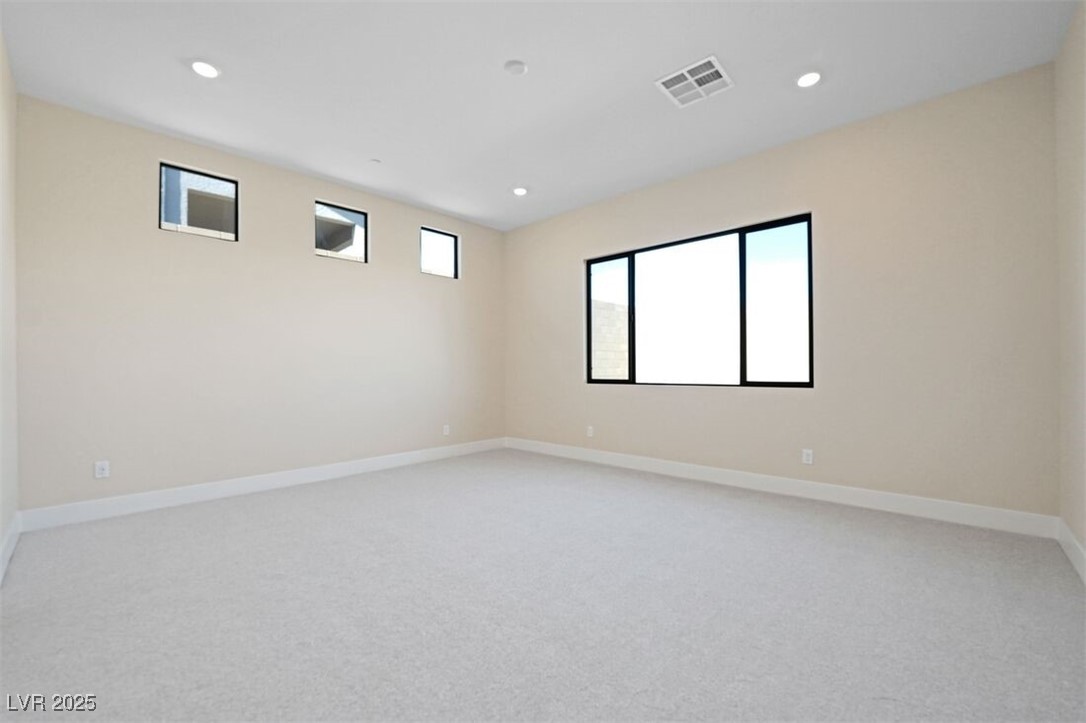 12212 Elderwood Street Property Photo 6