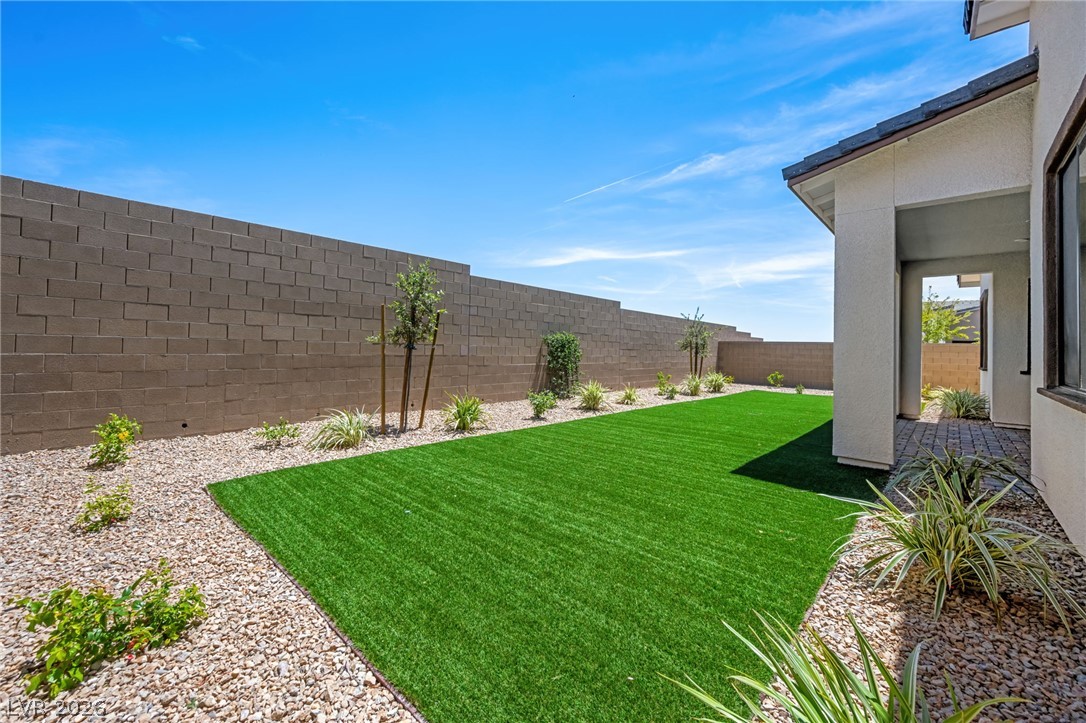12212 Elderwood Street Property Photo 33