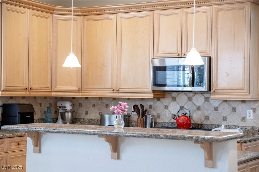 9660 Drayton Avenue Property Photo 12