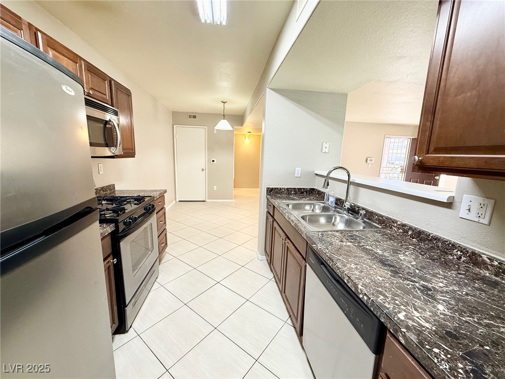 7885 West Flamingo Road 1101 Property Photo 3