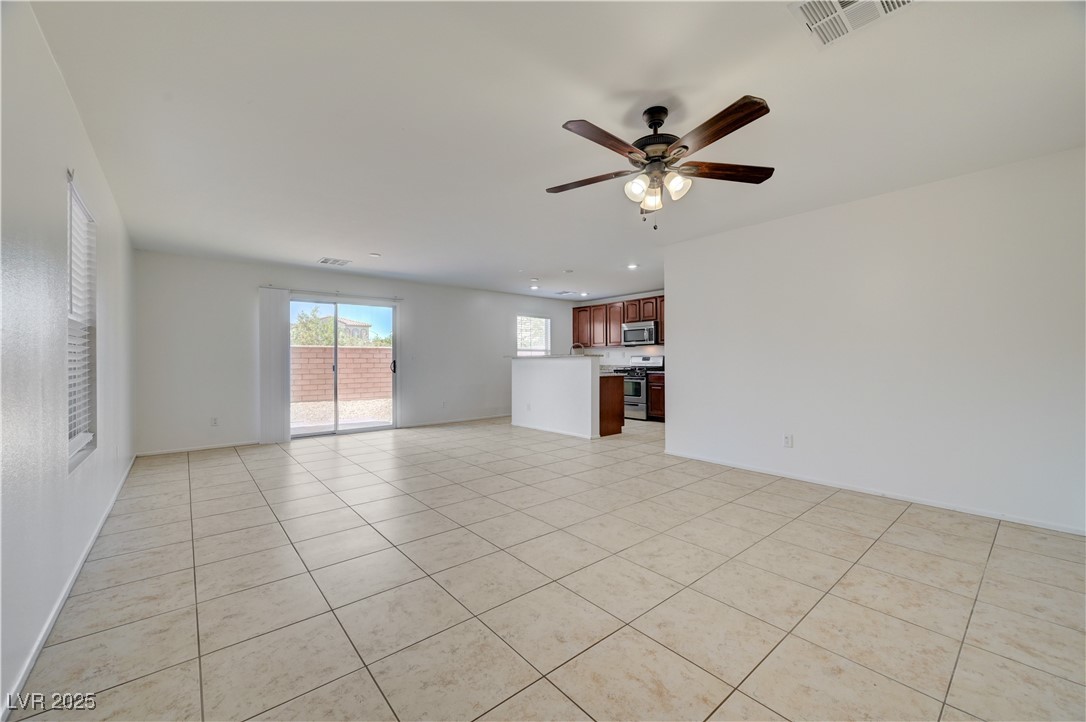 9252 Valley Ranch Avenue Property Photo 8